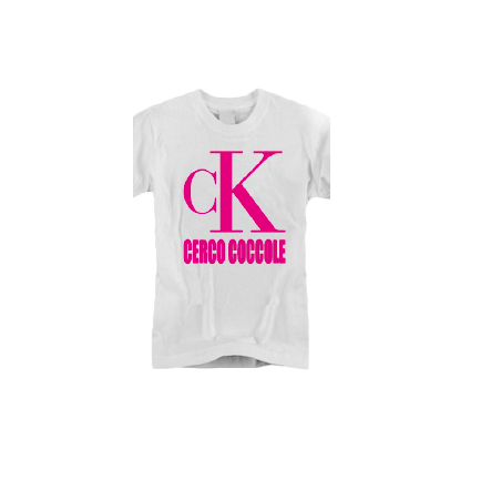 t-shirt baby frase divertente cerco coccole