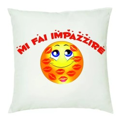 cuscino 40 x 40 scritta mi fai impazzire smile baci idea regalo san valentino