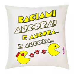 cuscino 40x40 scritta baciami ancora e ancora idea regalo cuore san valentino