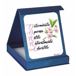 targa adesiva con scatola 21x16x2,5 scritta donna determinata regalo festa donna