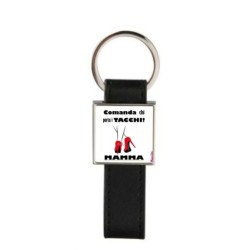 portachiave pelle metallo scritta comanda chi porta i tacchi mamma festa regalo